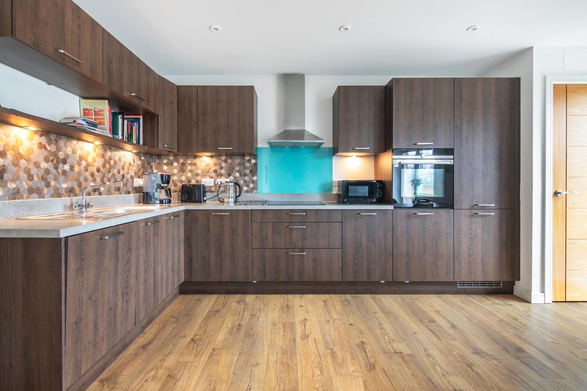 Beautiful Meadowbank Apartment With On-Street Parking Единбург Екстериор снимка